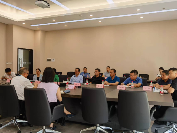 云南省委会调研.jpg