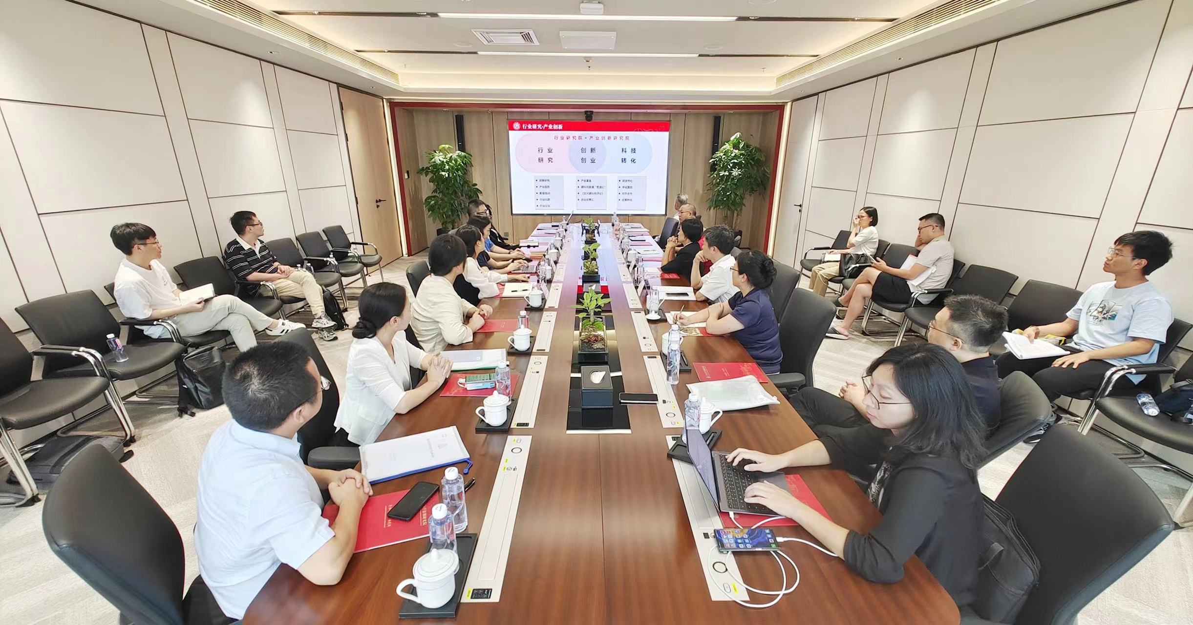 2023.08.17 【高质量发展】民盟南沙区基层委赴深圳开展专题调研04.jpg