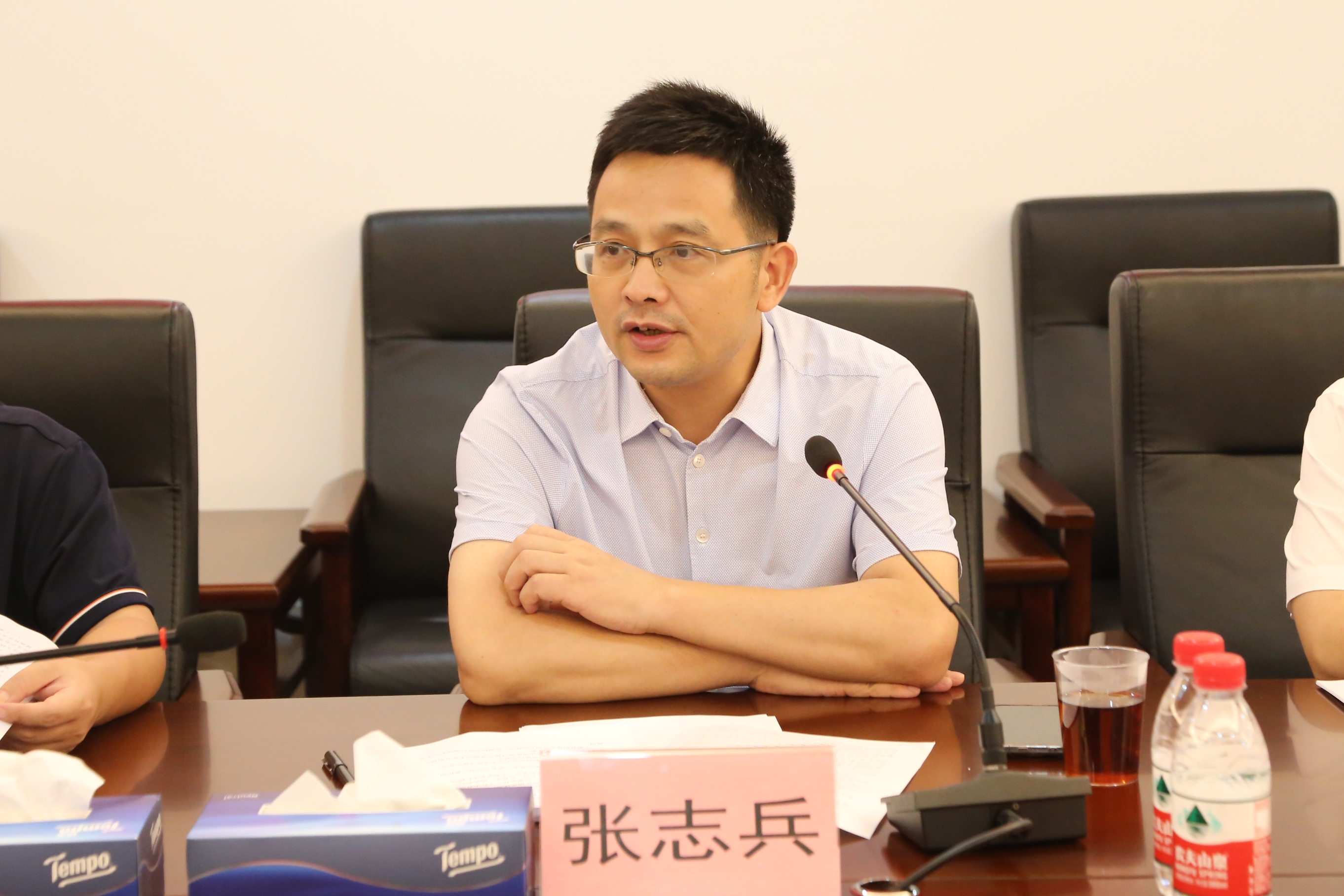 社法委立项课题座谈1.jpg