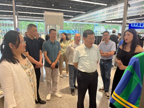 民盟中山市委会到上海、宁波开展主题教育暨专题调研5.jpg