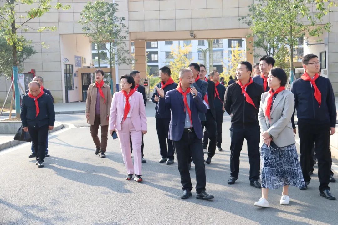 彭洪主委带队到遵义市湄潭县开展乡村振兴调研和助学认捐活动（图1）.jpg