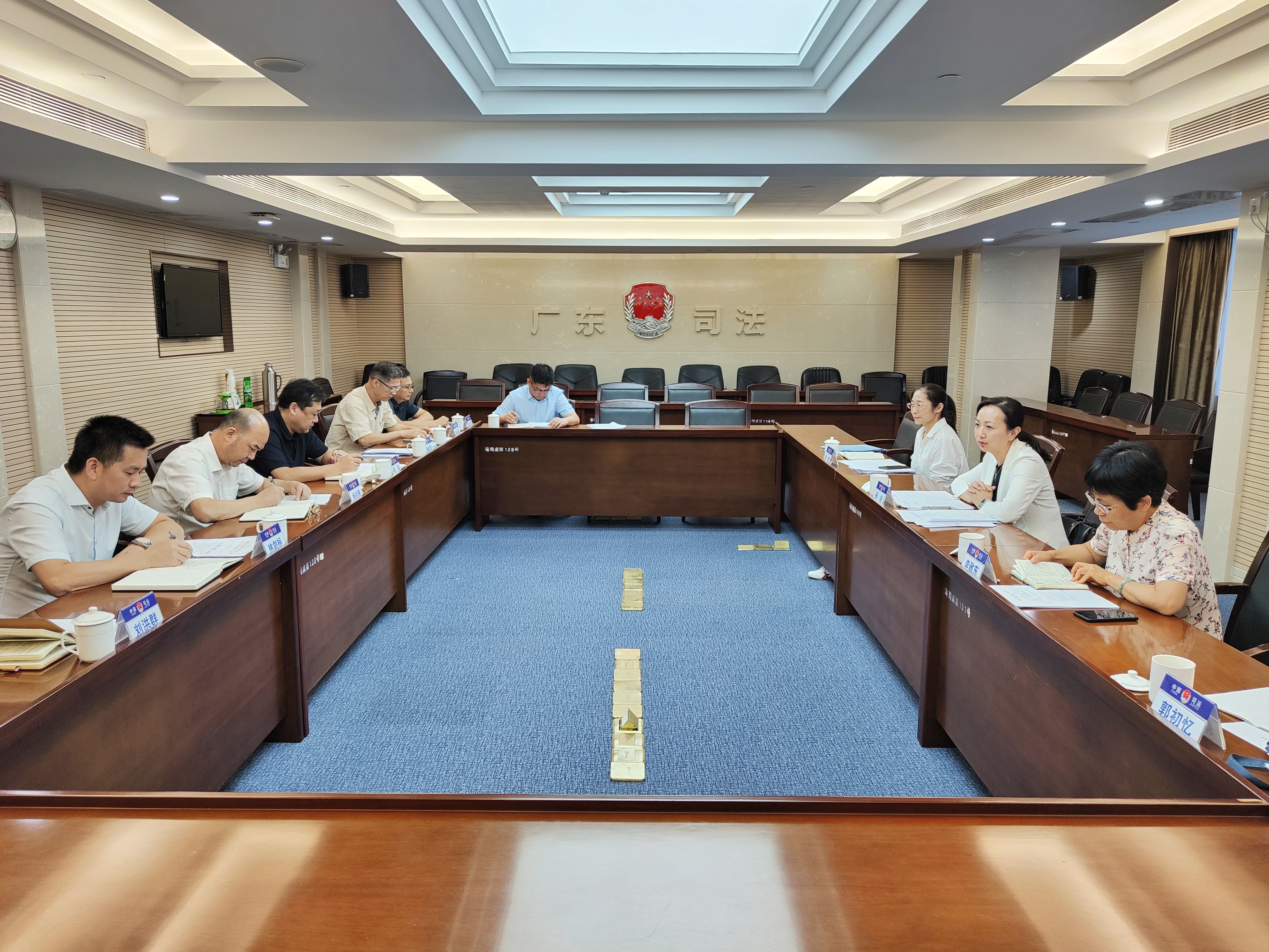 座谈现场.jpg