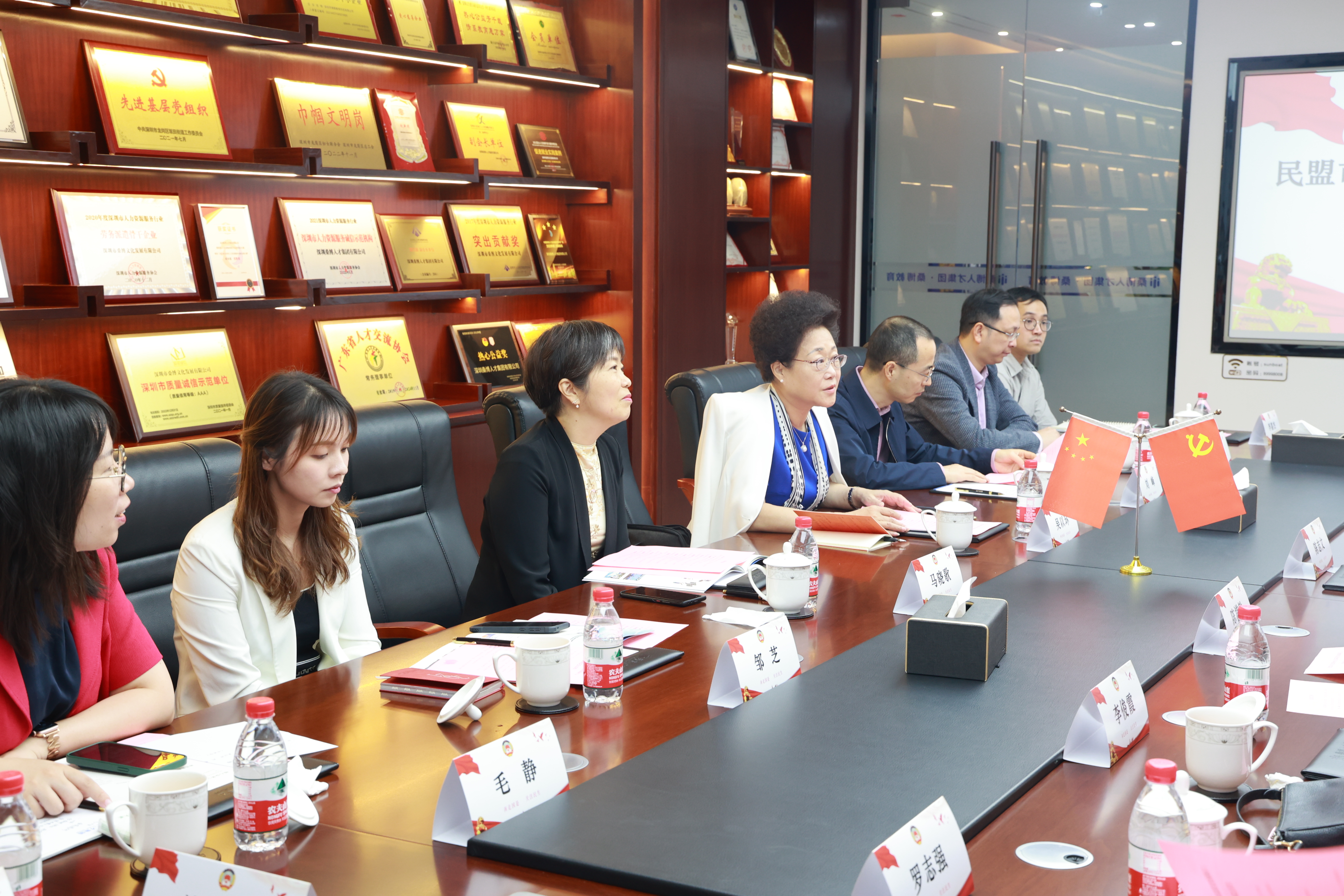吴以环主委赴民盟龙岗区总支调研3.JPG