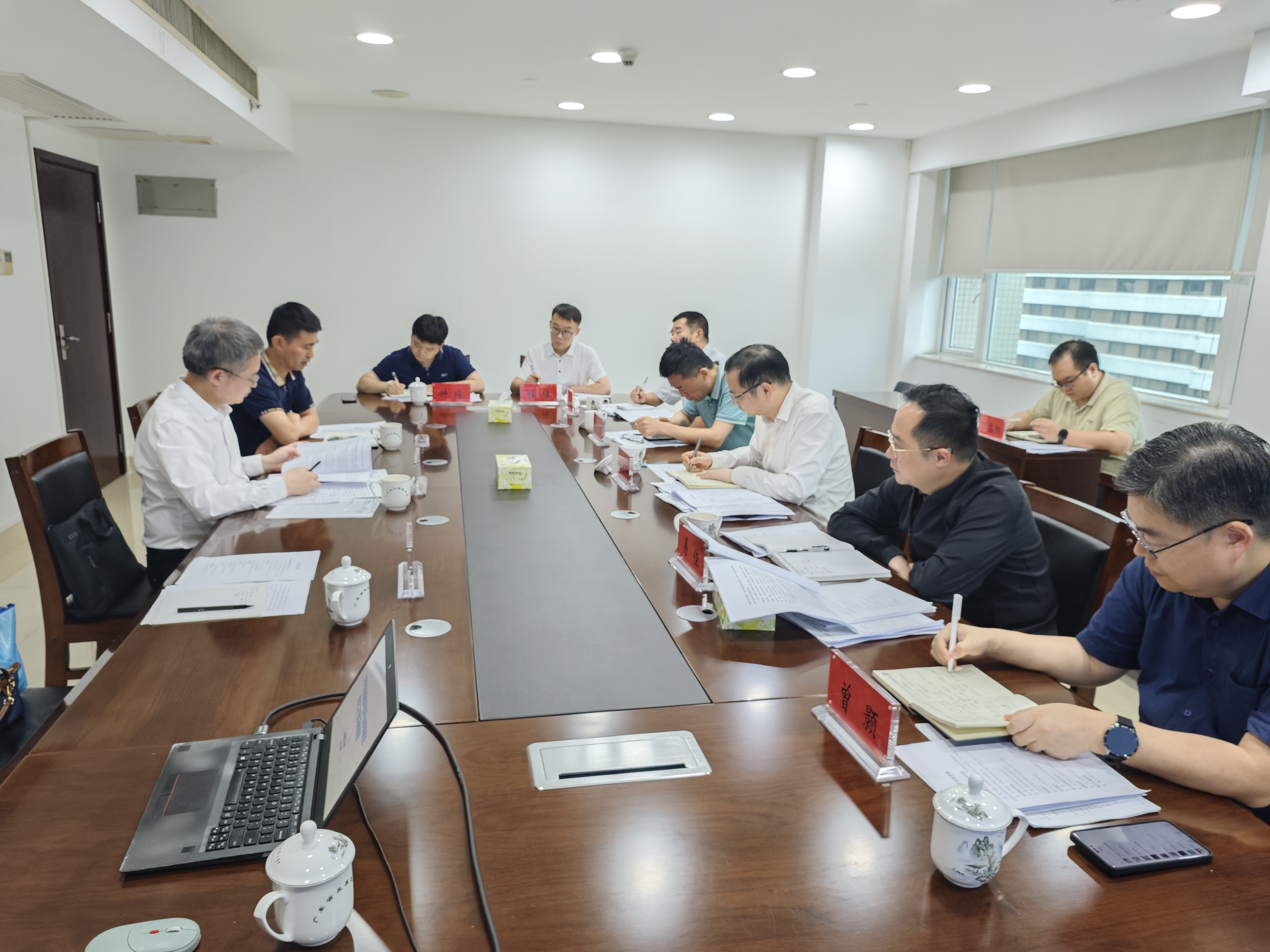座谈会现场.jpg