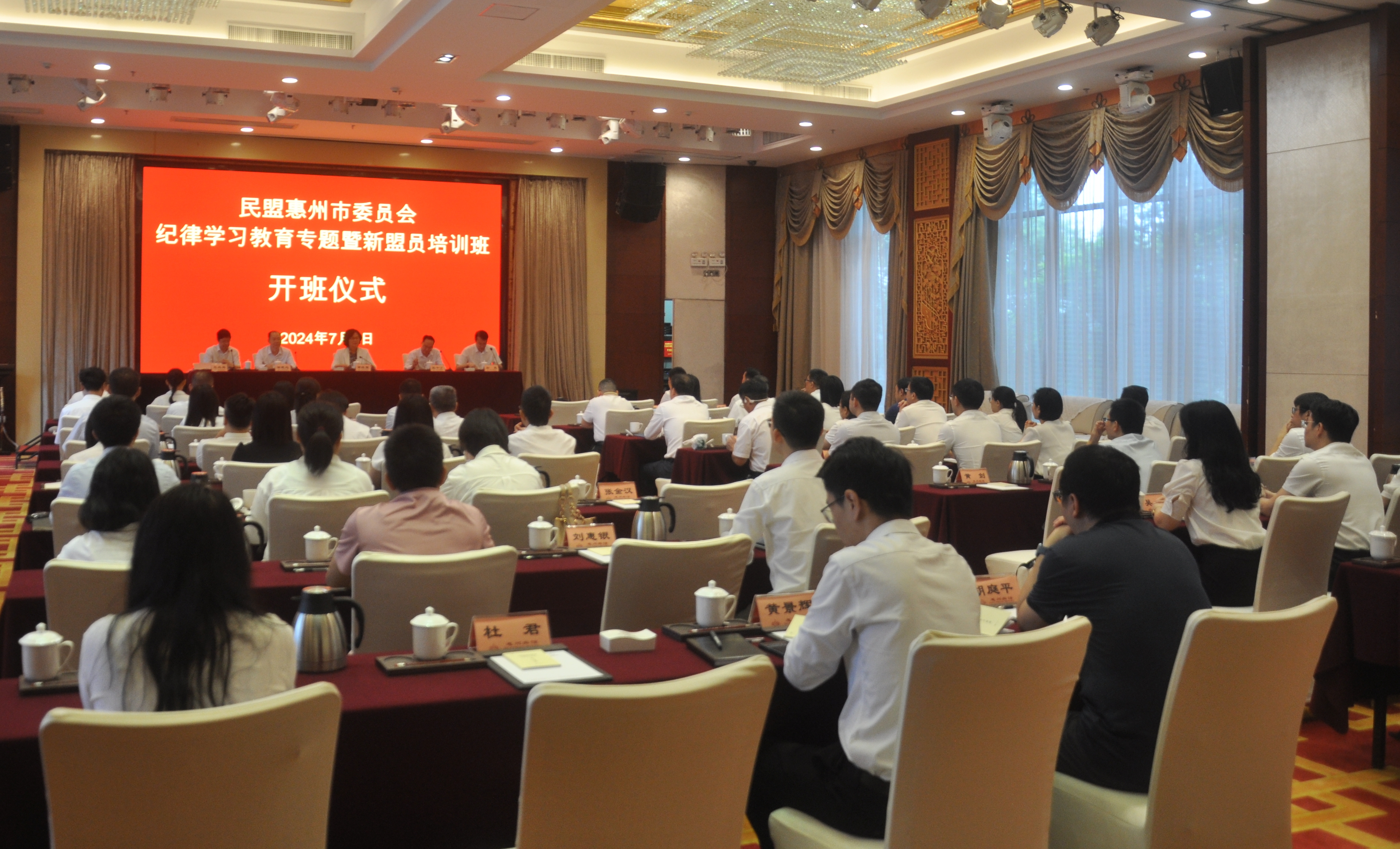 b2b14e3608a16a2e72368a159793daf.jpg