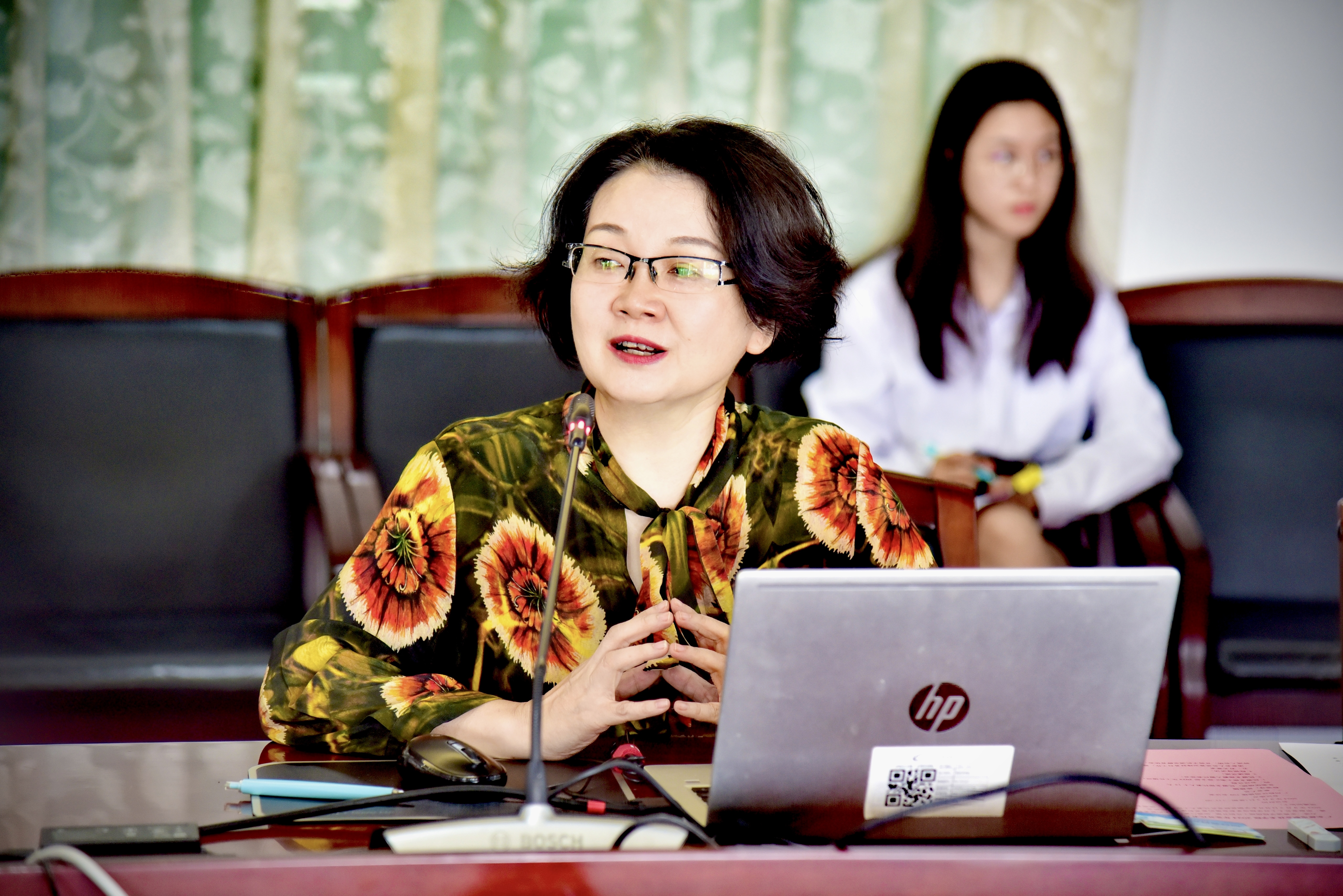 邮电学员党外人士座谈1.jpg